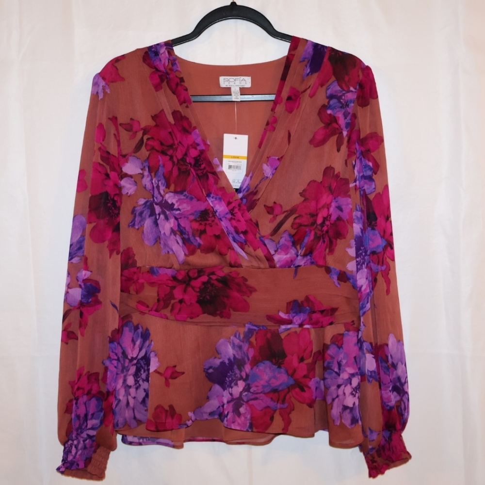 Sofia Vergara Ruched Waist Blouse with Long Sheer Sleeves. Large. NWT.